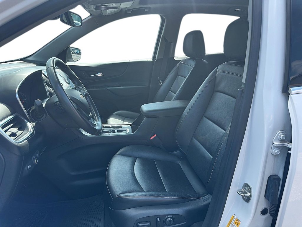 2020 Chevrolet Equinox AWD LT 2.0T in Stratford, Ontario - 7 - w1024h768px