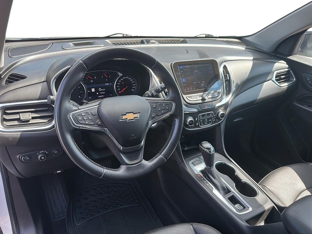 2020 Chevrolet Equinox AWD LT 2.0T in Stratford, Ontario - 8 - w1024h768px