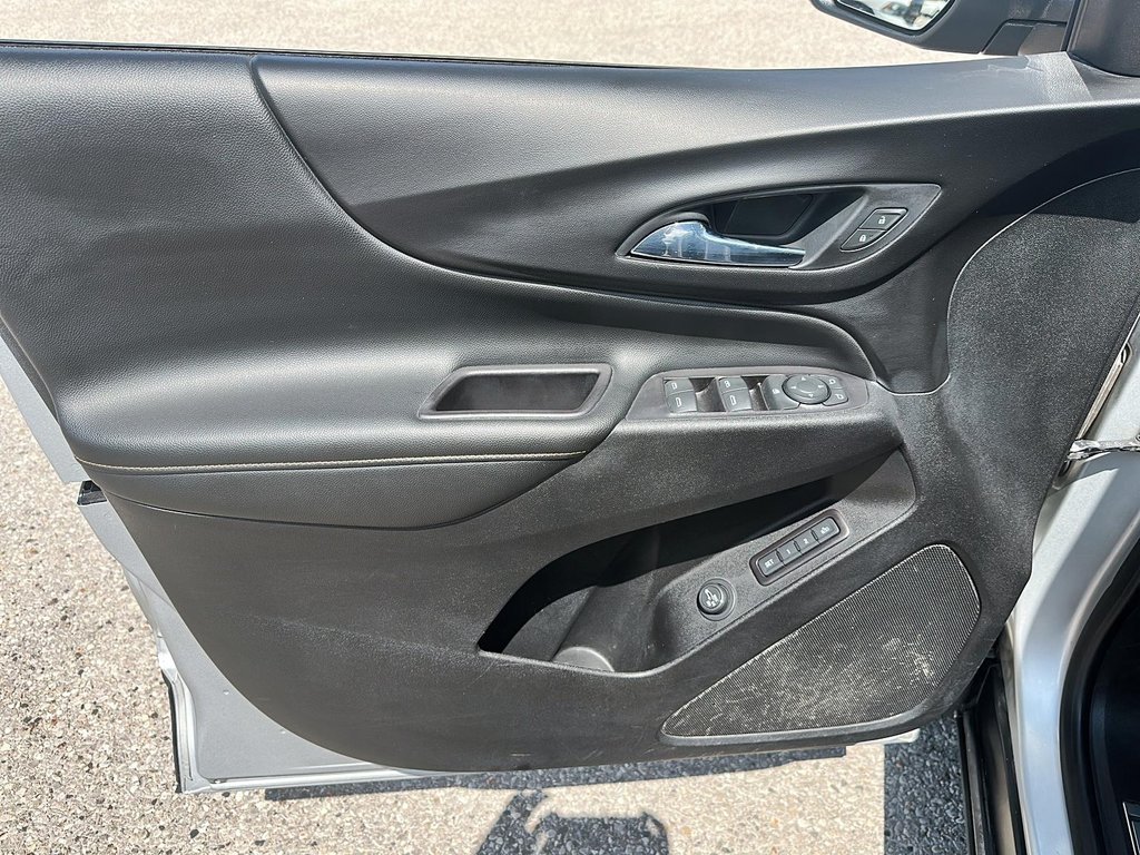 2020 Chevrolet Equinox AWD Premier 2.0T in Stratford, Ontario - 10 - w1024h768px