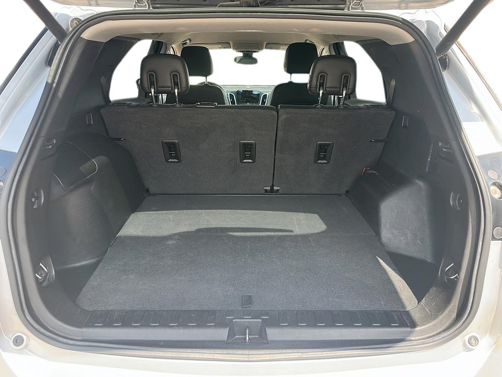 2020 Chevrolet Equinox AWD Premier 2.0T in Stratford, Ontario - 6 - w1024h768px