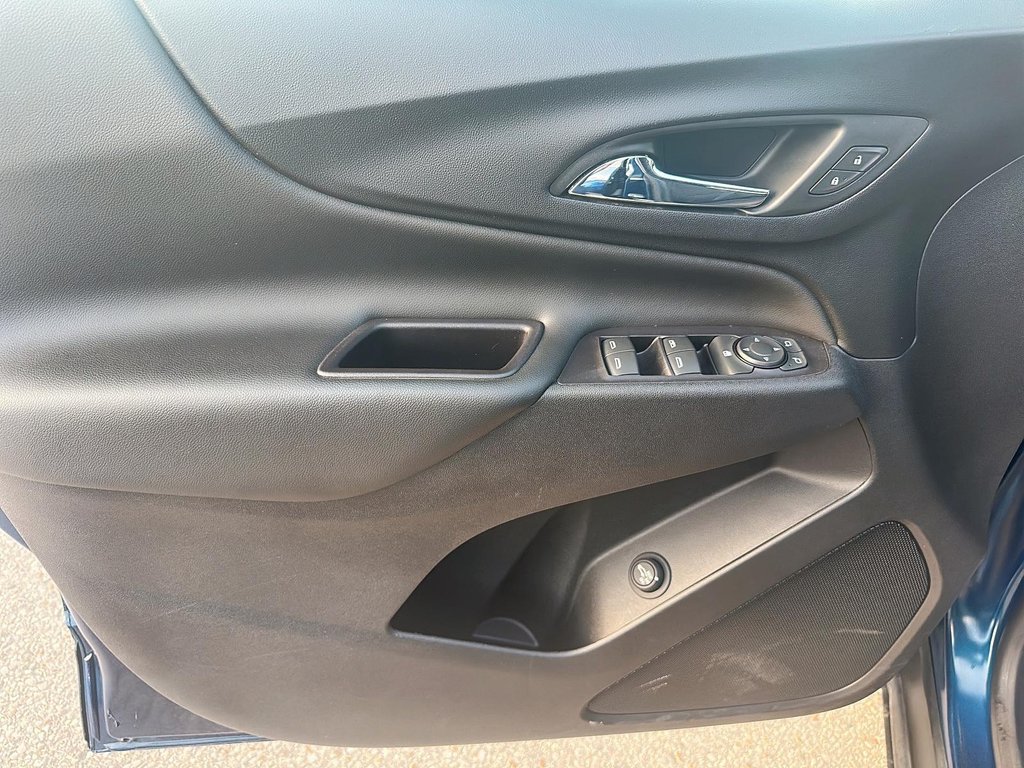2021 Chevrolet Equinox AWD LT 1.5t in Stratford, Ontario - 10 - w1024h768px