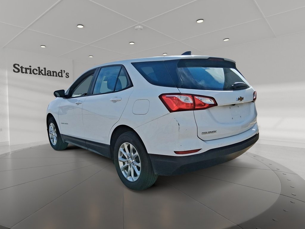 2021 Chevrolet Equinox FWD LS 1.5t in Stratford, Ontario - 4 - w1024h768px