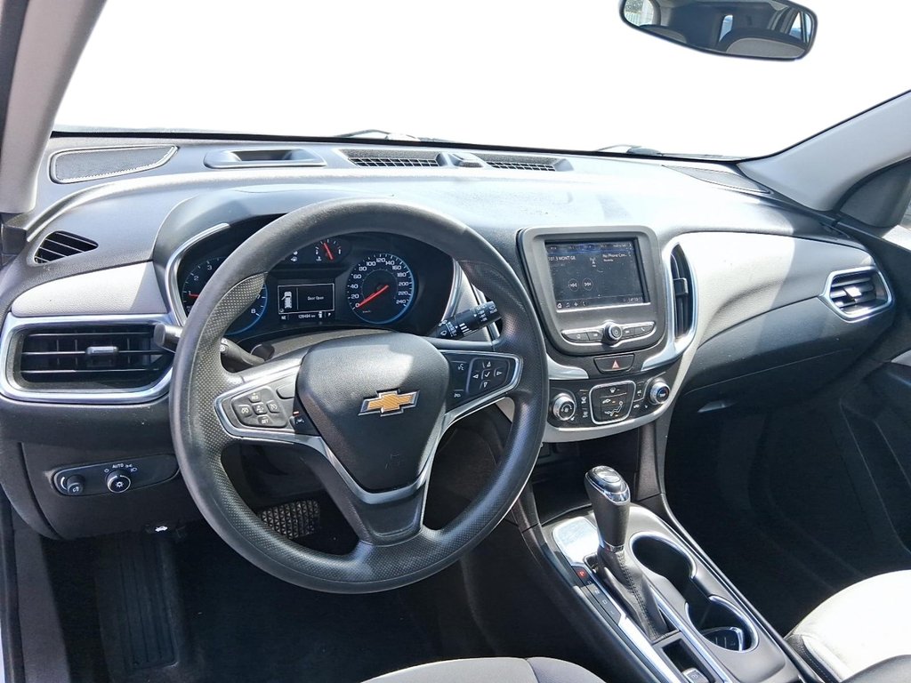 2021 Chevrolet Equinox FWD LS 1.5t in Stratford, Ontario - 10 - w1024h768px
