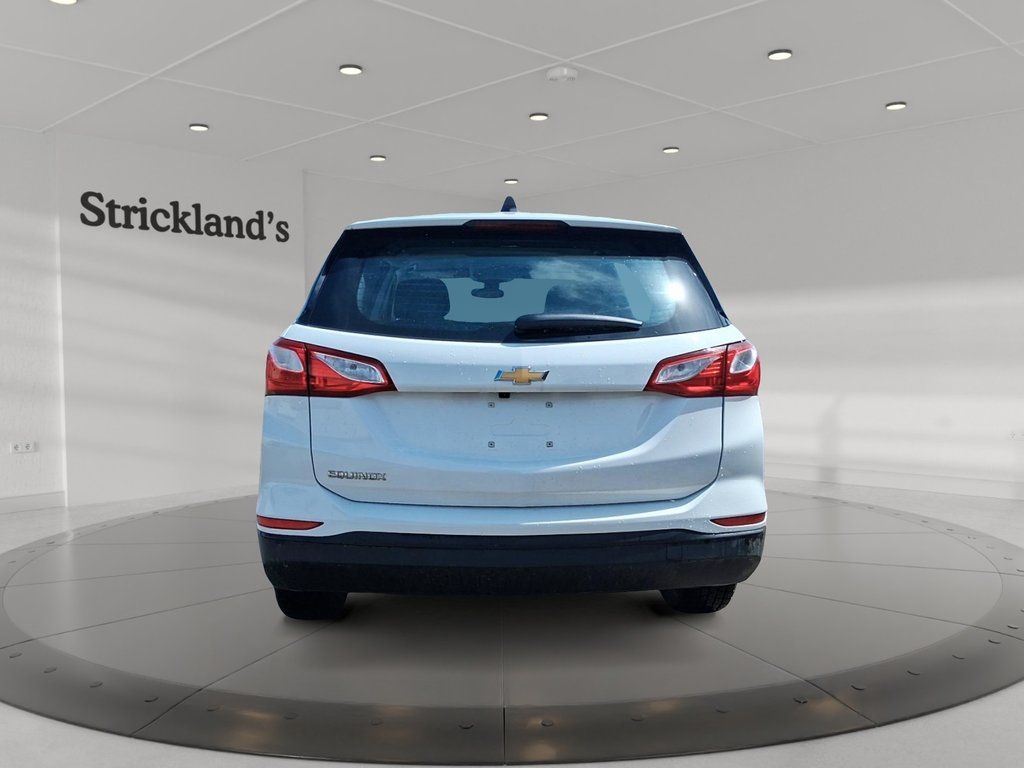 2021 Chevrolet Equinox FWD LS 1.5t in Stratford, Ontario - 3 - w1024h768px