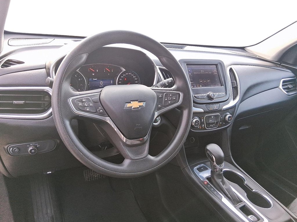 2022 Chevrolet Equinox AWD LT 1.5t in Stratford, Ontario - 10 - w1024h768px