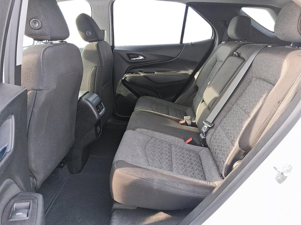 2022 Chevrolet Equinox AWD LT 1.5t in Stratford, Ontario - 9 - w1024h768px