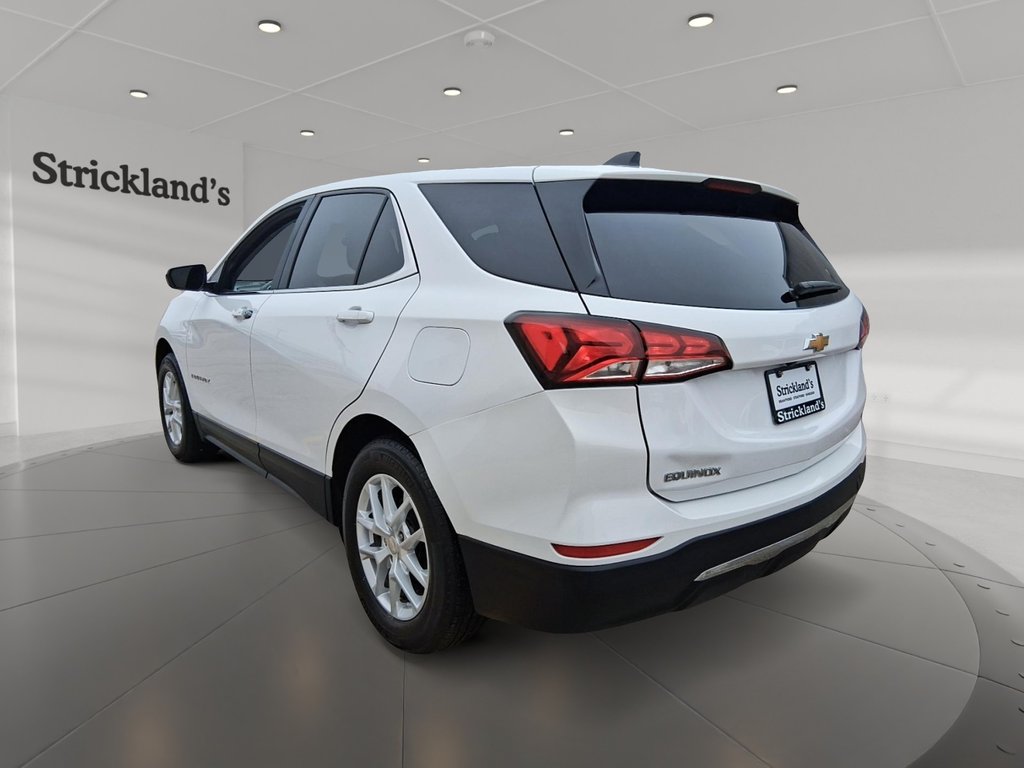 2022 Chevrolet Equinox FWD LT 1.5t in Stratford, Ontario - 4 - w1024h768px