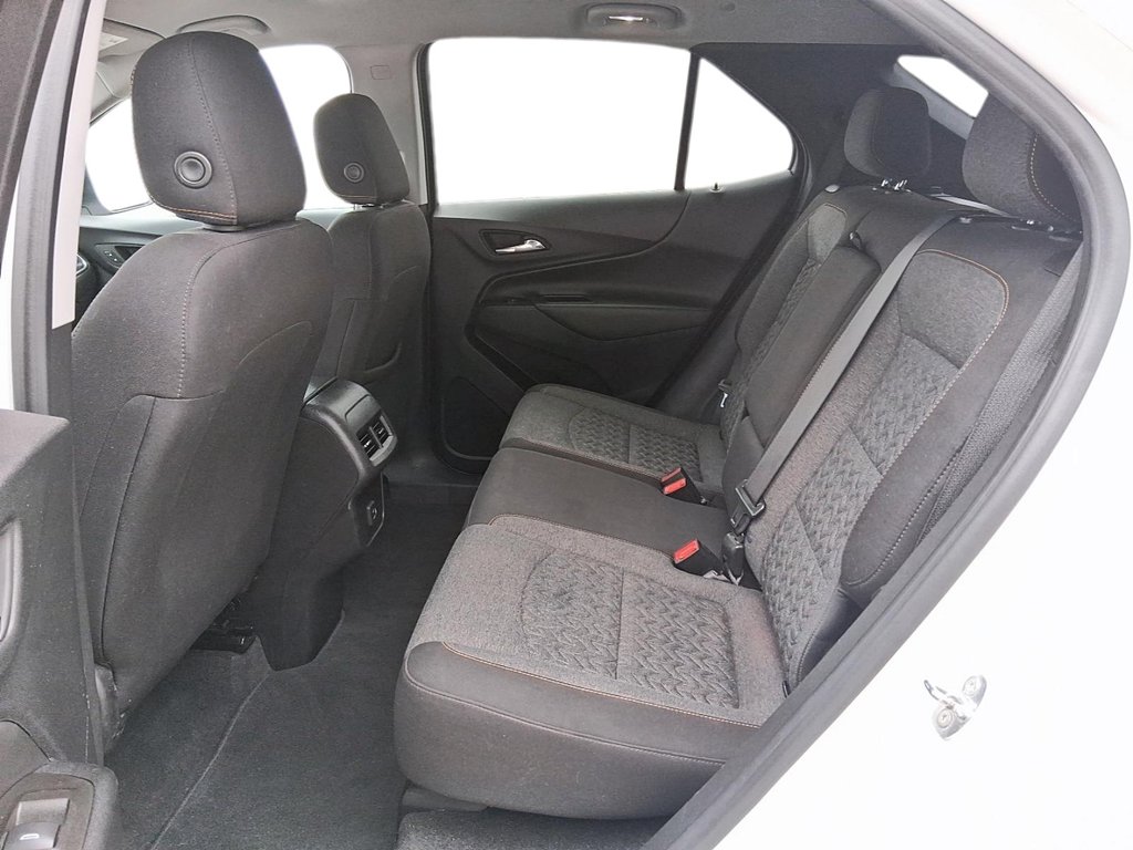 2022 Chevrolet Equinox FWD LT 1.5t in Stratford, Ontario - 9 - w1024h768px