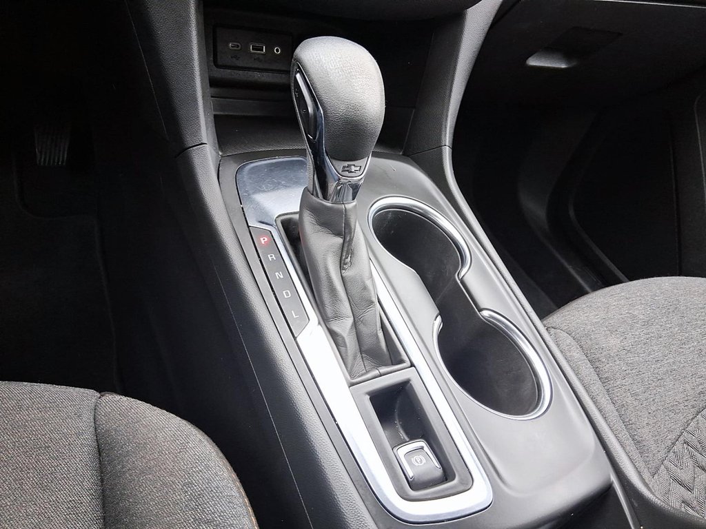 2022 Chevrolet Equinox FWD LT 1.5t in Stratford, Ontario - 16 - w1024h768px