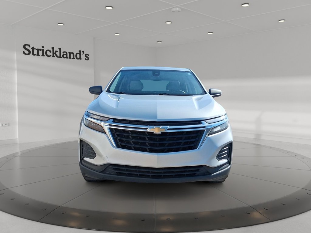 2022 Chevrolet Equinox AWD LS 1.5t in Stratford, Ontario - 2 - w1024h768px