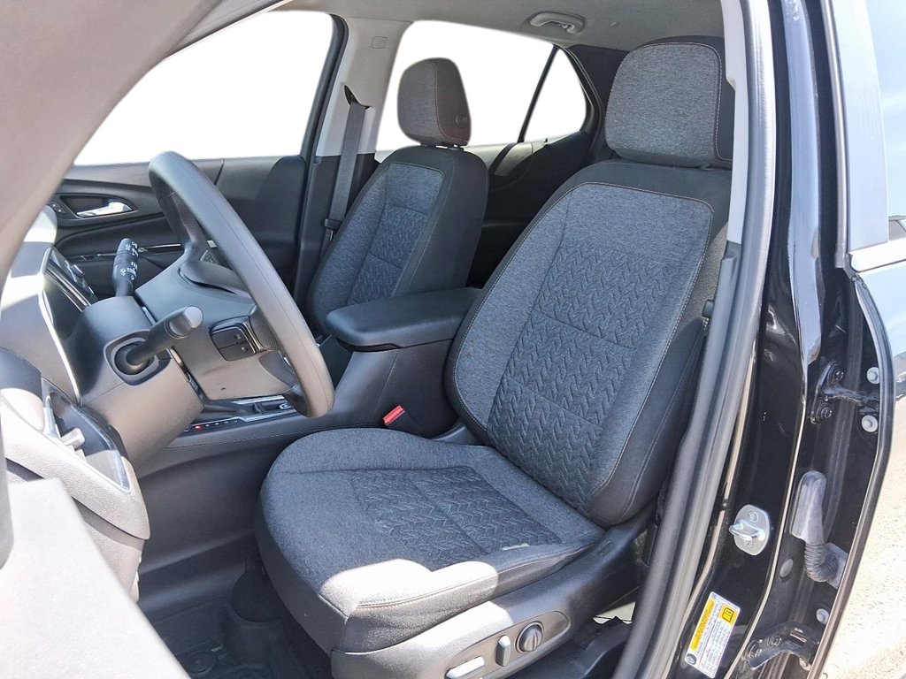 2022 Chevrolet Equinox FWD LT 1.5t in Stratford, Ontario - 8 - w1024h768px