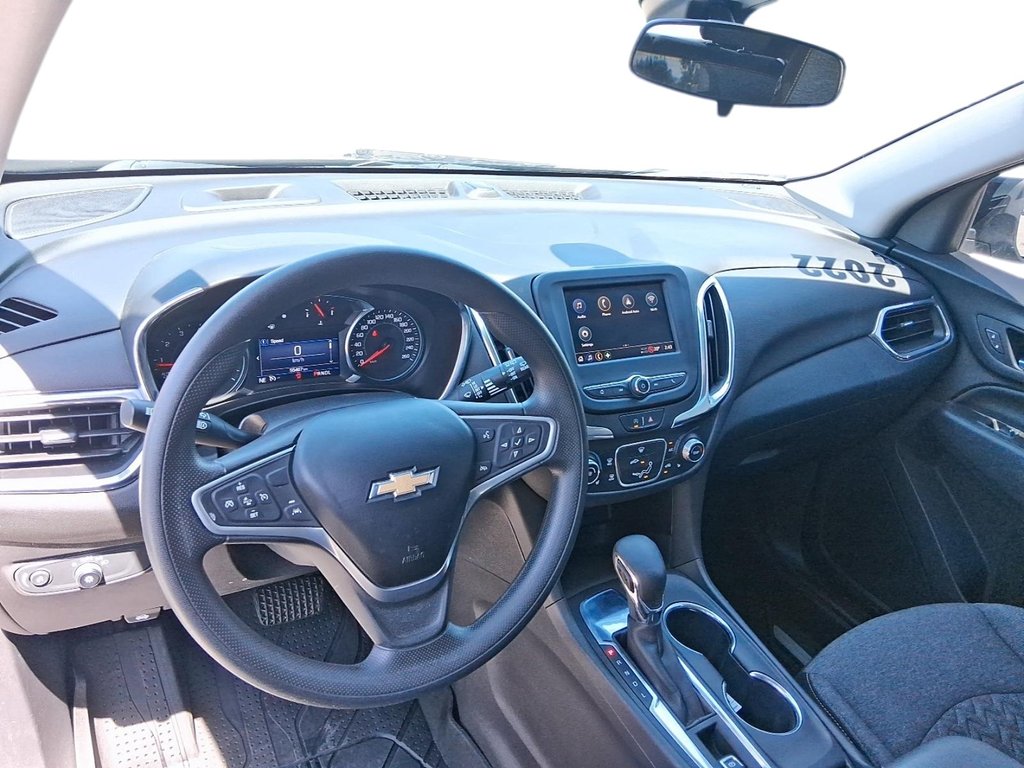 2022 Chevrolet Equinox FWD LT 1.5t in Stratford, Ontario - 10 - w1024h768px