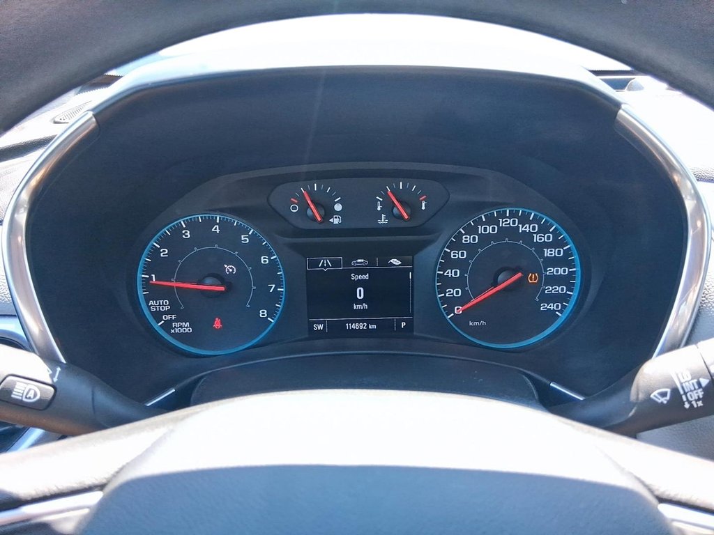 2022 Chevrolet Equinox AWD LS 1.5t in Stratford, Ontario - 14 - w1024h768px