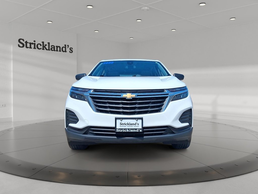 2022 Chevrolet Equinox AWD LS 1.5t in Stratford, Ontario - 2 - w1024h768px