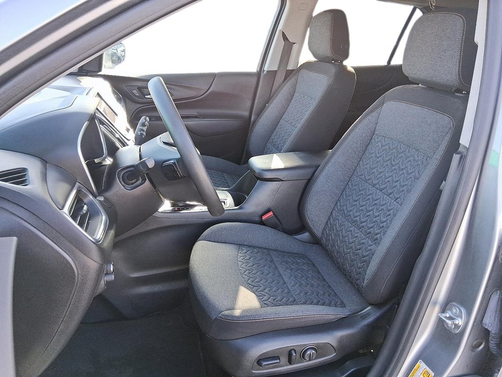 2023 Chevrolet Equinox AWD LT 1.5t in Stratford, Ontario - 8 - w1024h768px