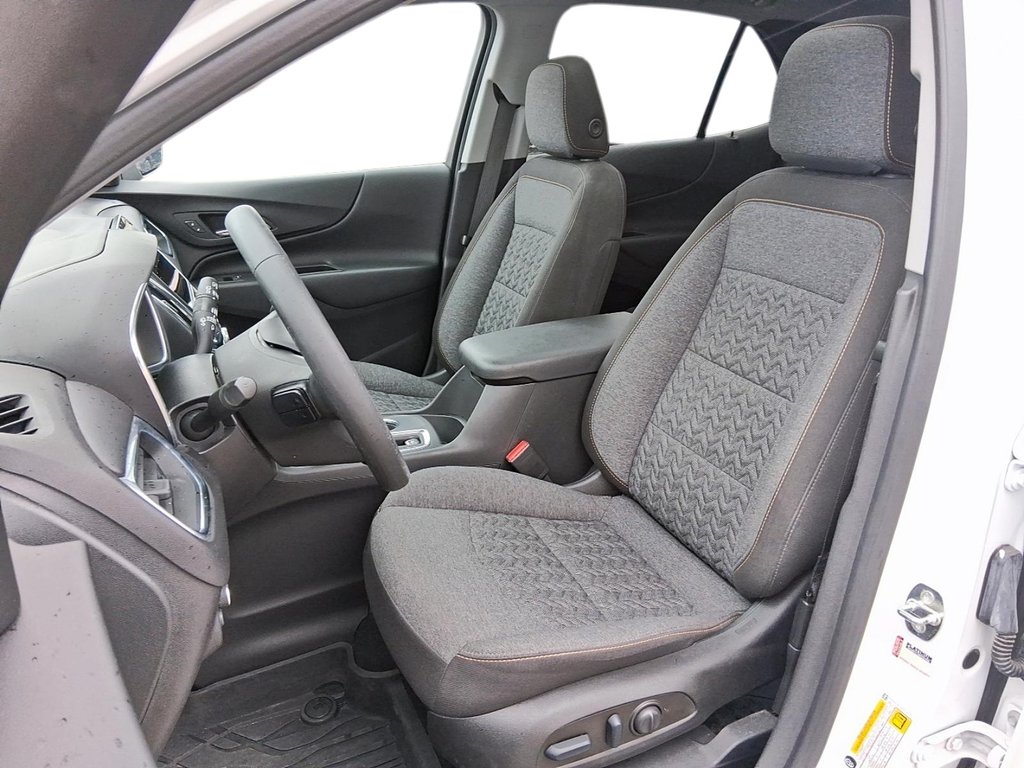 2023 Chevrolet Equinox AWD LT 1.5t in Stratford, Ontario - 8 - w1024h768px