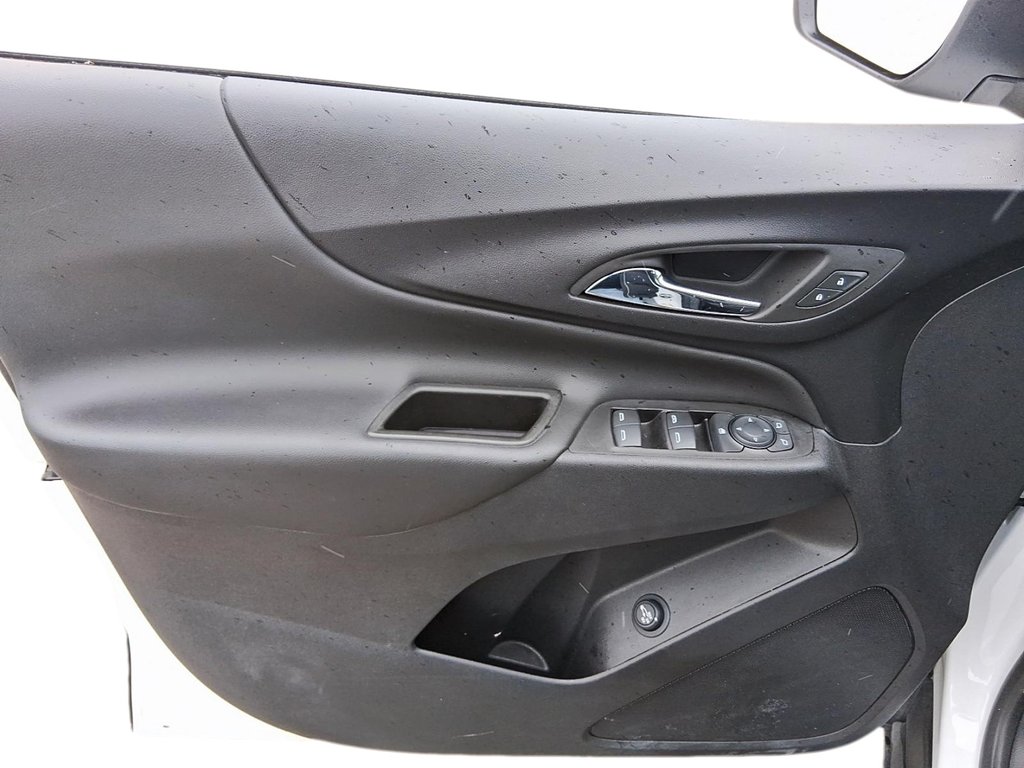2023 Chevrolet Equinox AWD LT 1.5t in Stratford, Ontario - 11 - w1024h768px