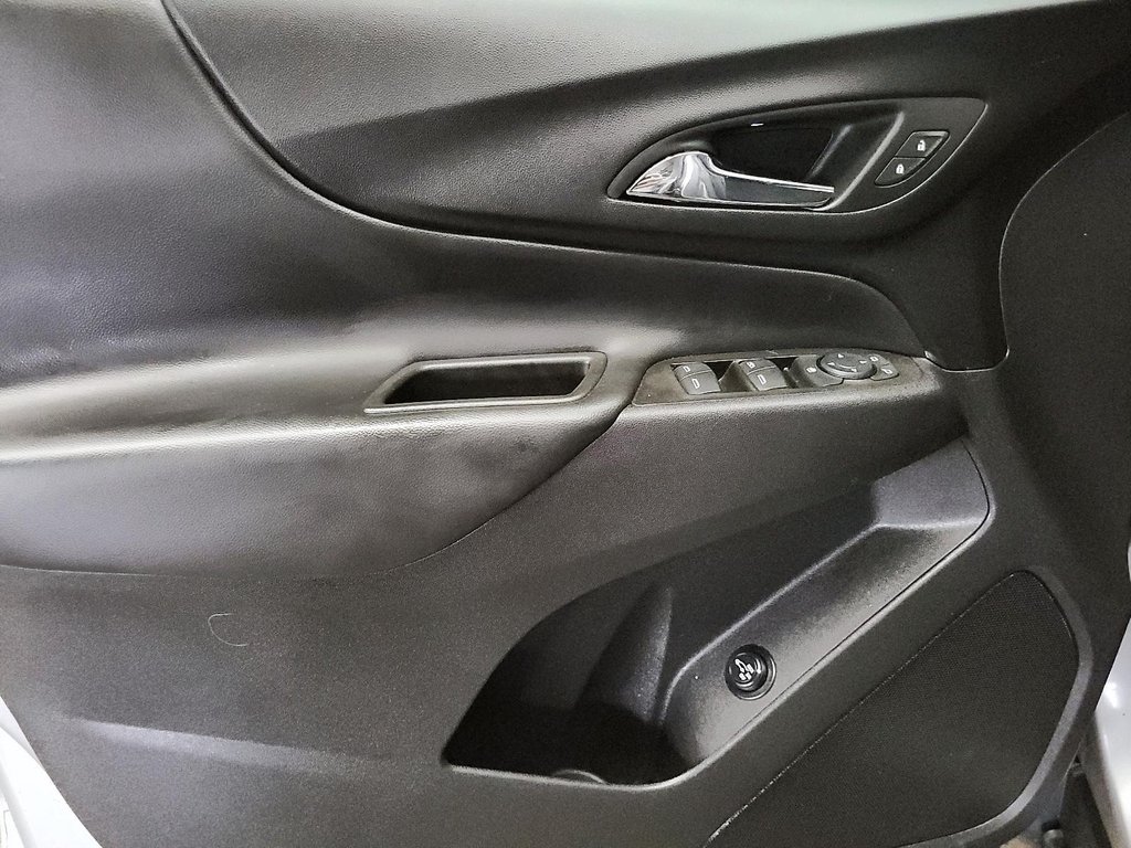 2023 Chevrolet Equinox AWD LT 1.5t in Stratford, Ontario - 10 - w1024h768px