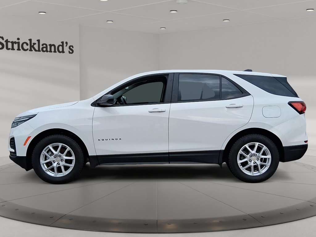 2023 Chevrolet Equinox FWD LS 1.5t in Stratford, Ontario - 5 - w1024h768px