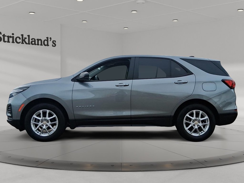 2023 Chevrolet Equinox FWD LS 1.5t in Stratford, Ontario - 5 - w1024h768px
