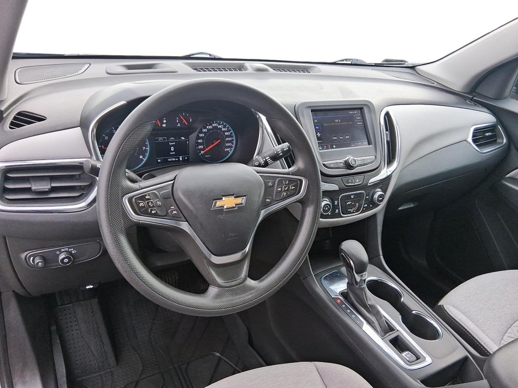 2023 Chevrolet Equinox FWD LS 1.5t in Stratford, Ontario - 10 - w1024h768px