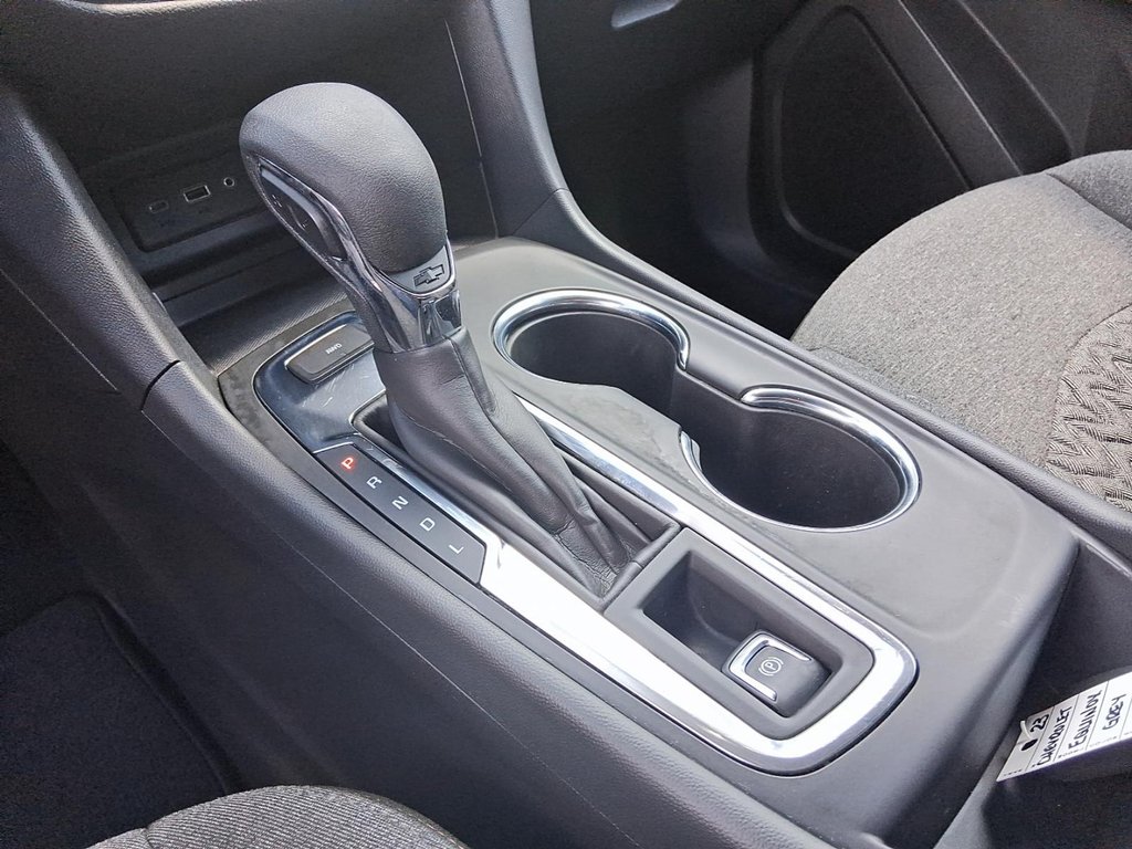 2023 Chevrolet Equinox AWD LT 1.5t in Stratford, Ontario - 16 - w1024h768px