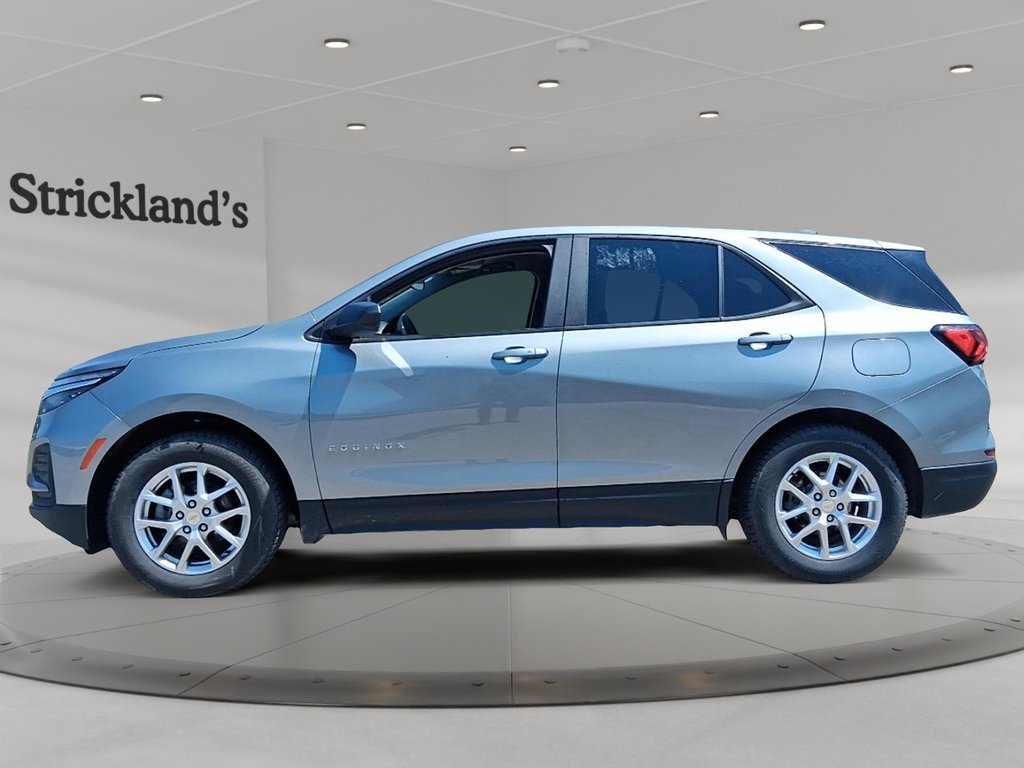 2023 Chevrolet Equinox FWD LS 1.5t in Stratford, Ontario - 5 - w1024h768px