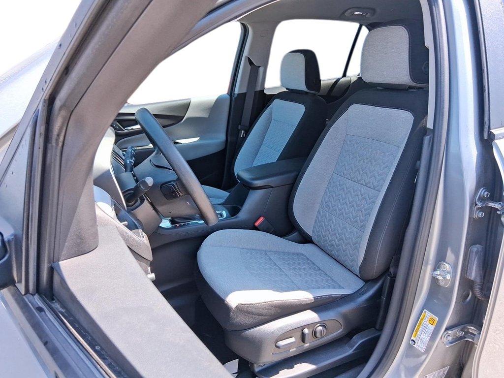 2023 Chevrolet Equinox FWD LS 1.5t in Stratford, Ontario - 8 - w1024h768px