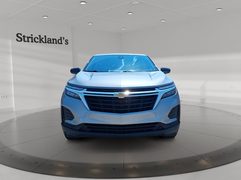 2023 Chevrolet Equinox FWD LS 1.5t in Stratford, Ontario - 2 - w1024h768px