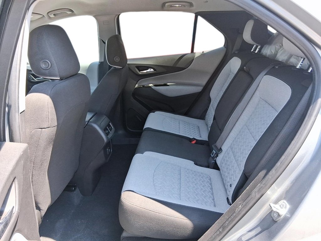 2023 Chevrolet Equinox FWD LS 1.5t in Stratford, Ontario - 9 - w1024h768px