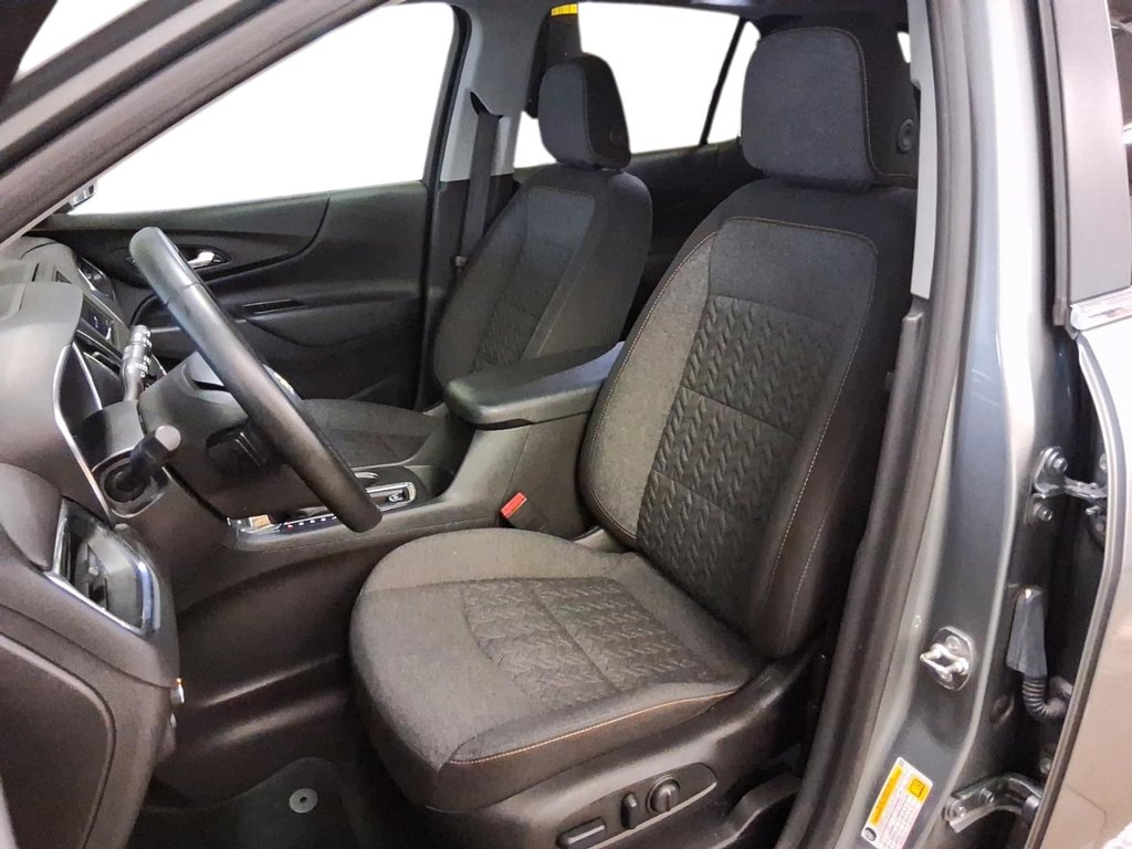 2024 Chevrolet Equinox AWD LT in Stratford, Ontario - 8 - w1024h768px