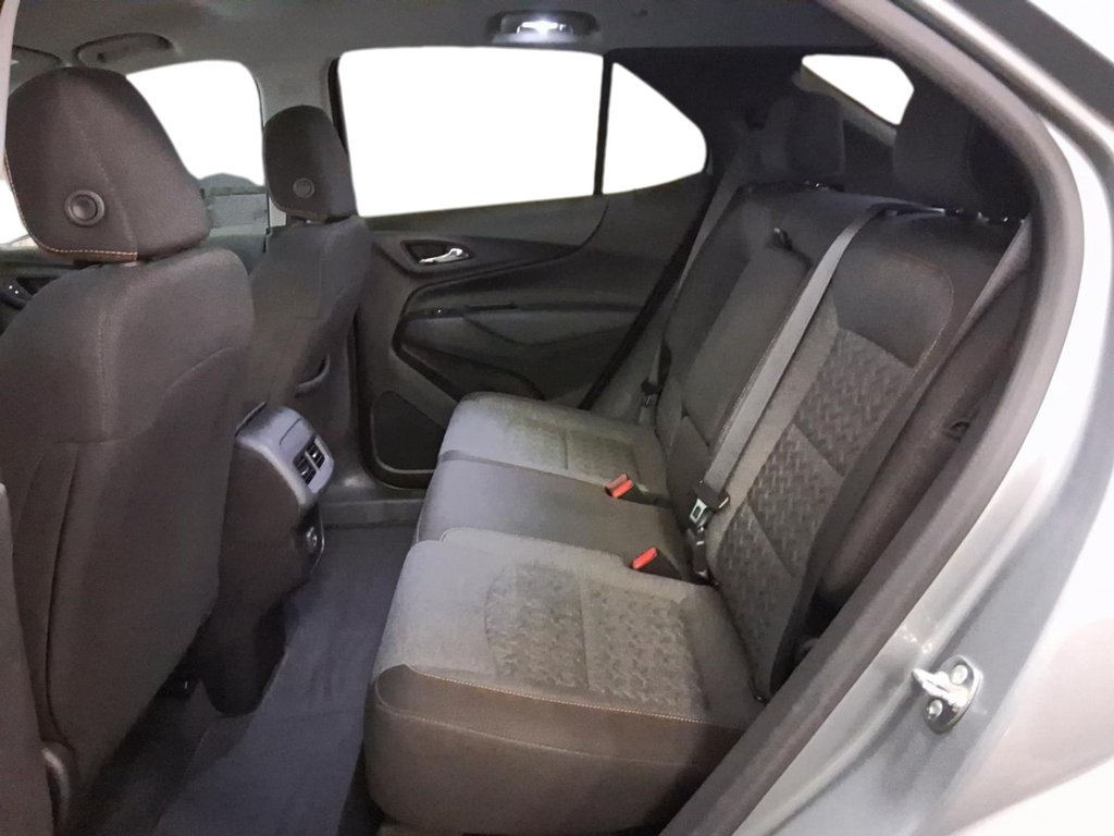 2024 Chevrolet Equinox AWD LT in Stratford, Ontario - 9 - w1024h768px