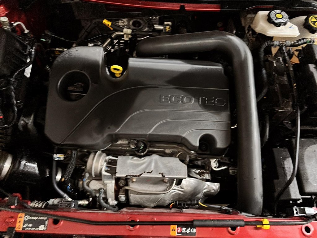 2024 Chevrolet Equinox AWD LT in Stratford, Ontario - 7 - w1024h768px