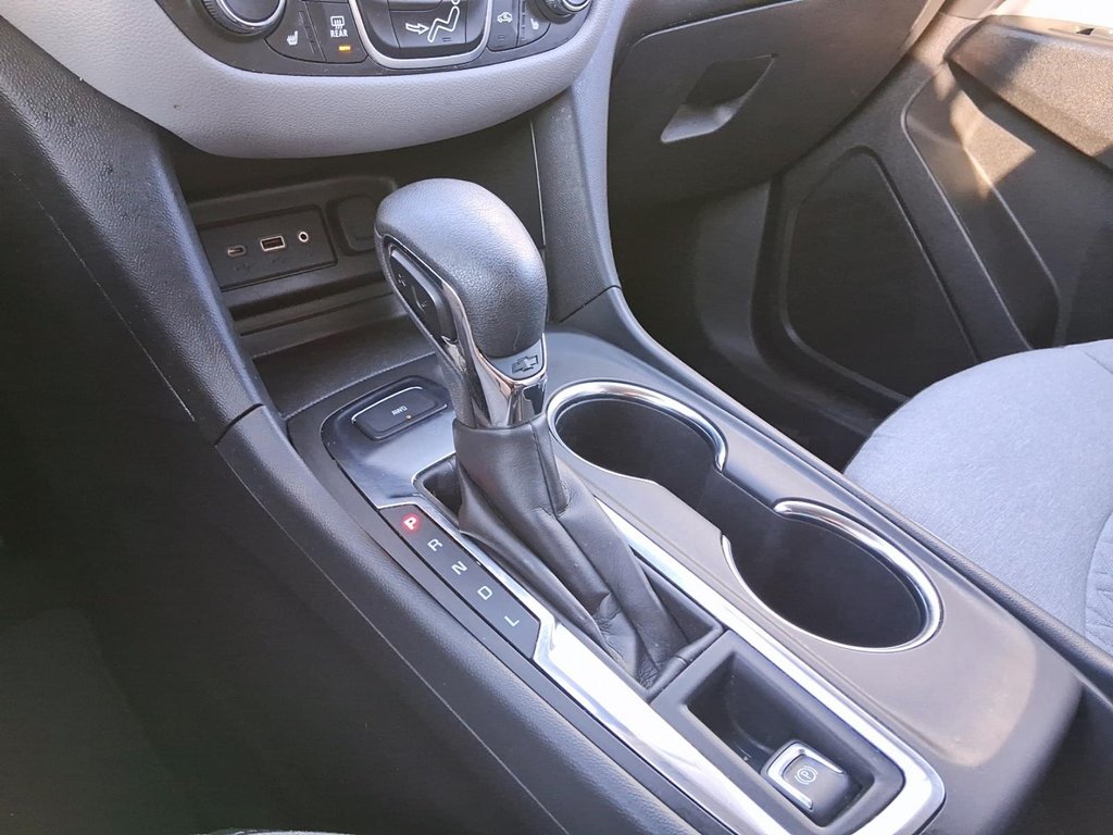 2024 Chevrolet Equinox AWD LS in Stratford, Ontario - 17 - w1024h768px