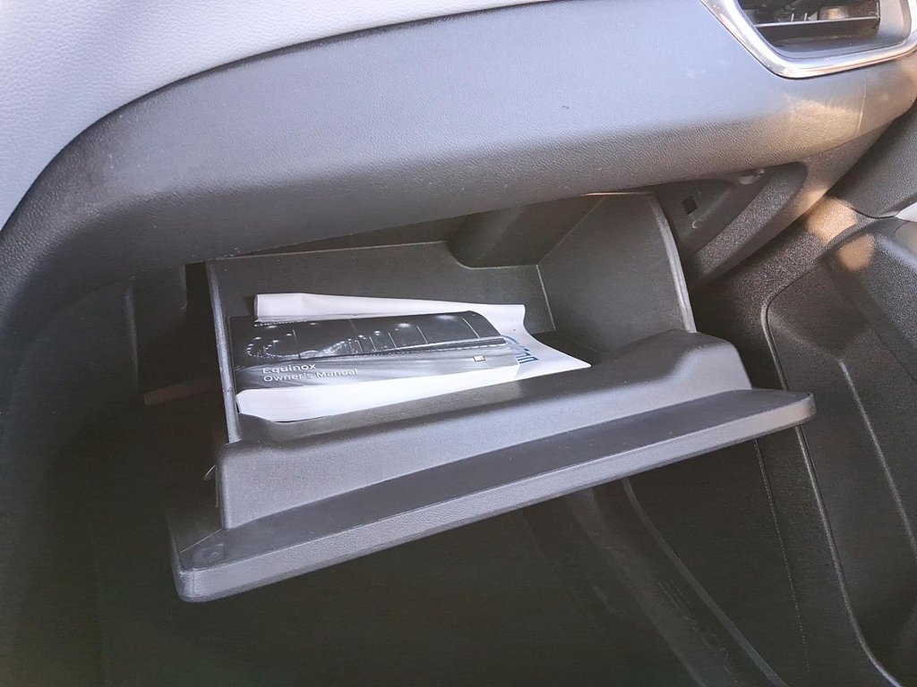 2024 Chevrolet Equinox AWD LS in Stratford, Ontario - 16 - w1024h768px