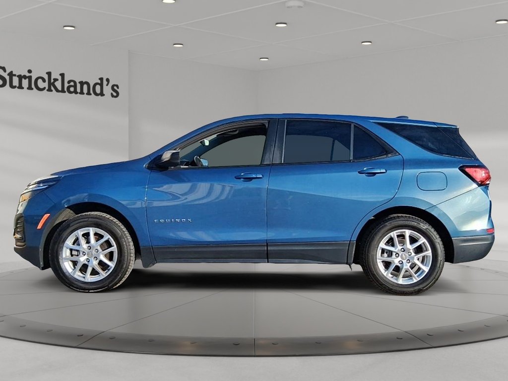 2024 Chevrolet Equinox AWD LS in Stratford, Ontario - 5 - w1024h768px