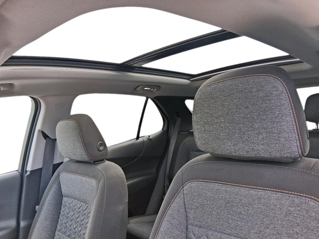 2024 Chevrolet Equinox AWD LT in Stratford, Ontario - 17 - w1024h768px