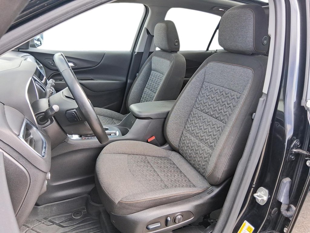 2024 Chevrolet Equinox AWD LT in Stratford, Ontario - 8 - w1024h768px