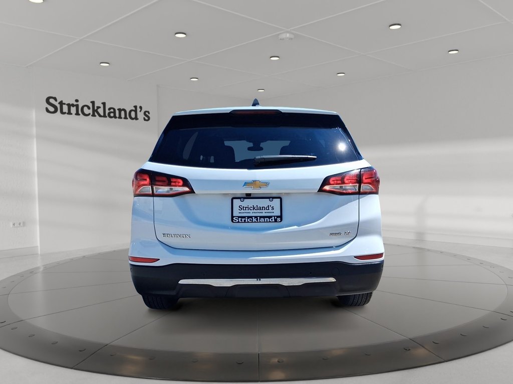 2024 Chevrolet Equinox AWD LT in Stratford, Ontario - 3 - w1024h768px