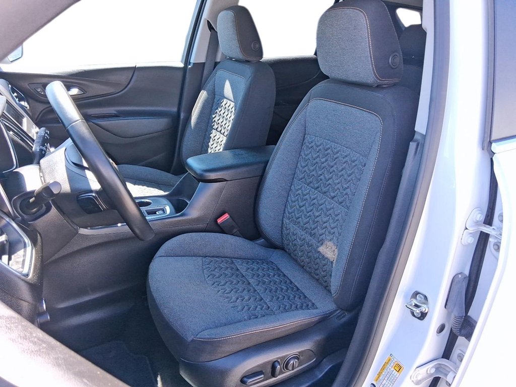 2024 Chevrolet Equinox AWD LT in Stratford, Ontario - 8 - w1024h768px