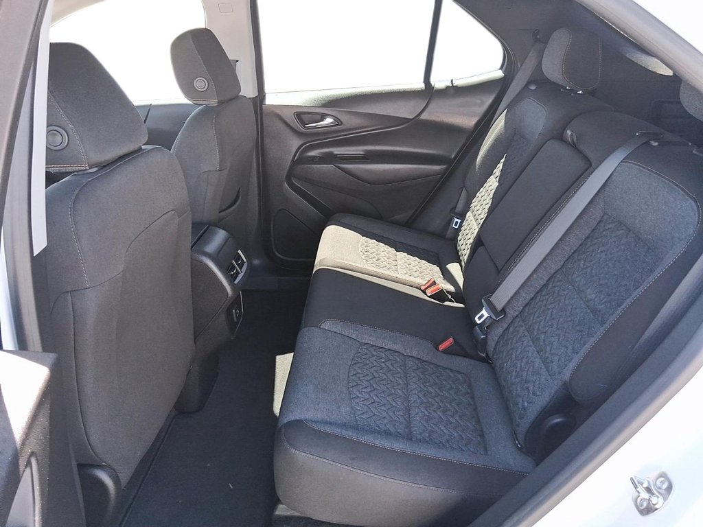 2024 Chevrolet Equinox AWD LT in Stratford, Ontario - 9 - w1024h768px