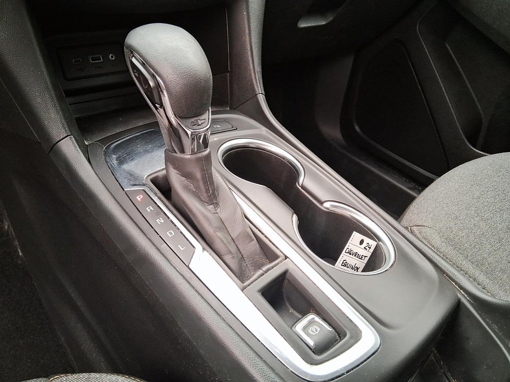 2024 Chevrolet Equinox FWD LT in Stratford, Ontario - 17 - w1024h768px
