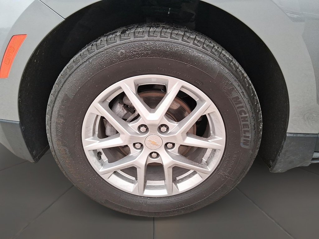 2024 Chevrolet Equinox FWD LT in Stratford, Ontario - 8 - w1024h768px