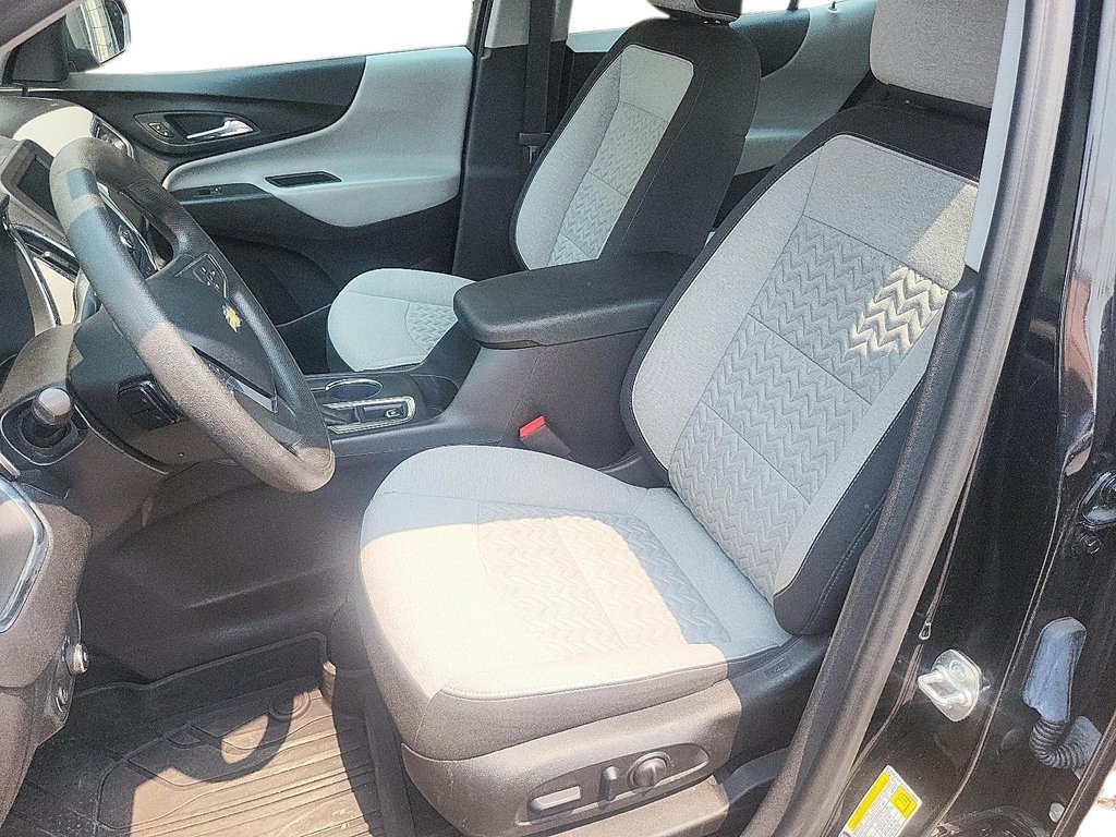 2024 Chevrolet Equinox AWD LS in Stratford, Ontario - 8 - w1024h768px