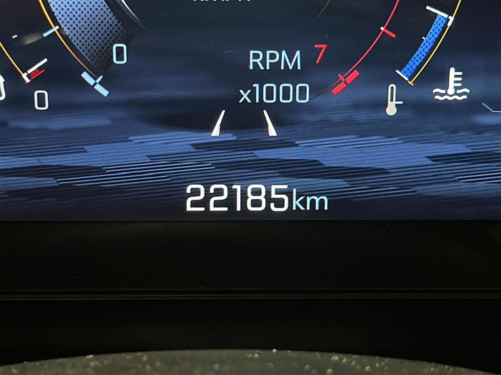 2025 Chevrolet Equinox AWD LT in Stratford, Ontario - 12 - w1024h768px