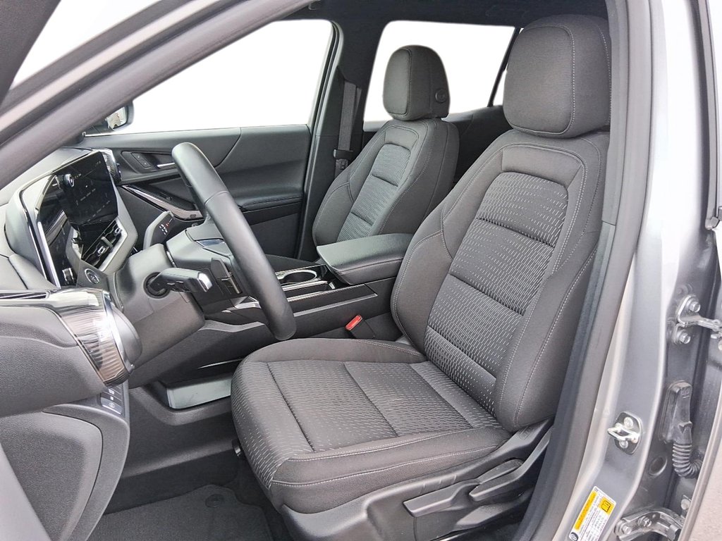 2026 Chevrolet Equinox AWD LT in Stratford, Ontario - 8 - w1024h768px
