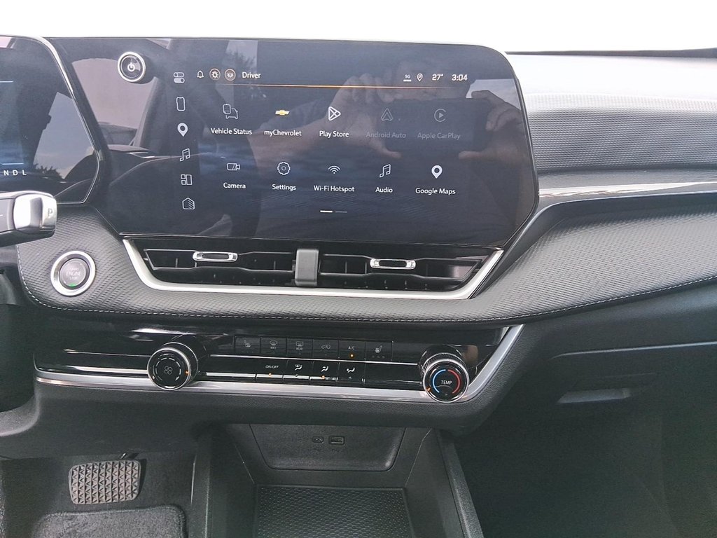 2026 Chevrolet Equinox AWD LT in Stratford, Ontario - 15 - w1024h768px
