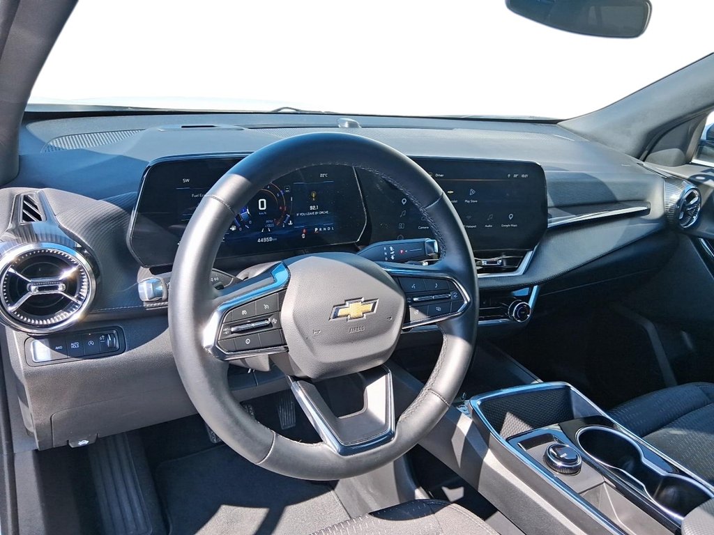 2026 Chevrolet Equinox AWD LT in Stratford, Ontario - 10 - w1024h768px