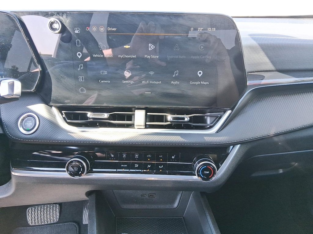 2026 Chevrolet Equinox AWD LT in Stratford, Ontario - 15 - w1024h768px
