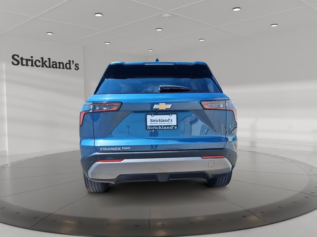 2026 Chevrolet Equinox AWD LT in Stratford, Ontario - 3 - w1024h768px